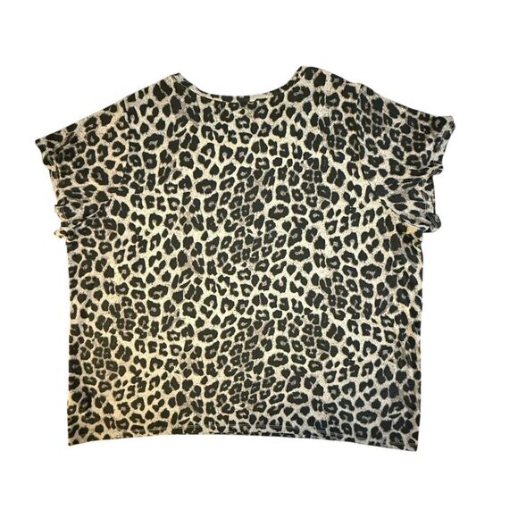 Torrid Super Soft Gray & Black Leopard Print Tee.  Size 4 - Picture 8 of 8